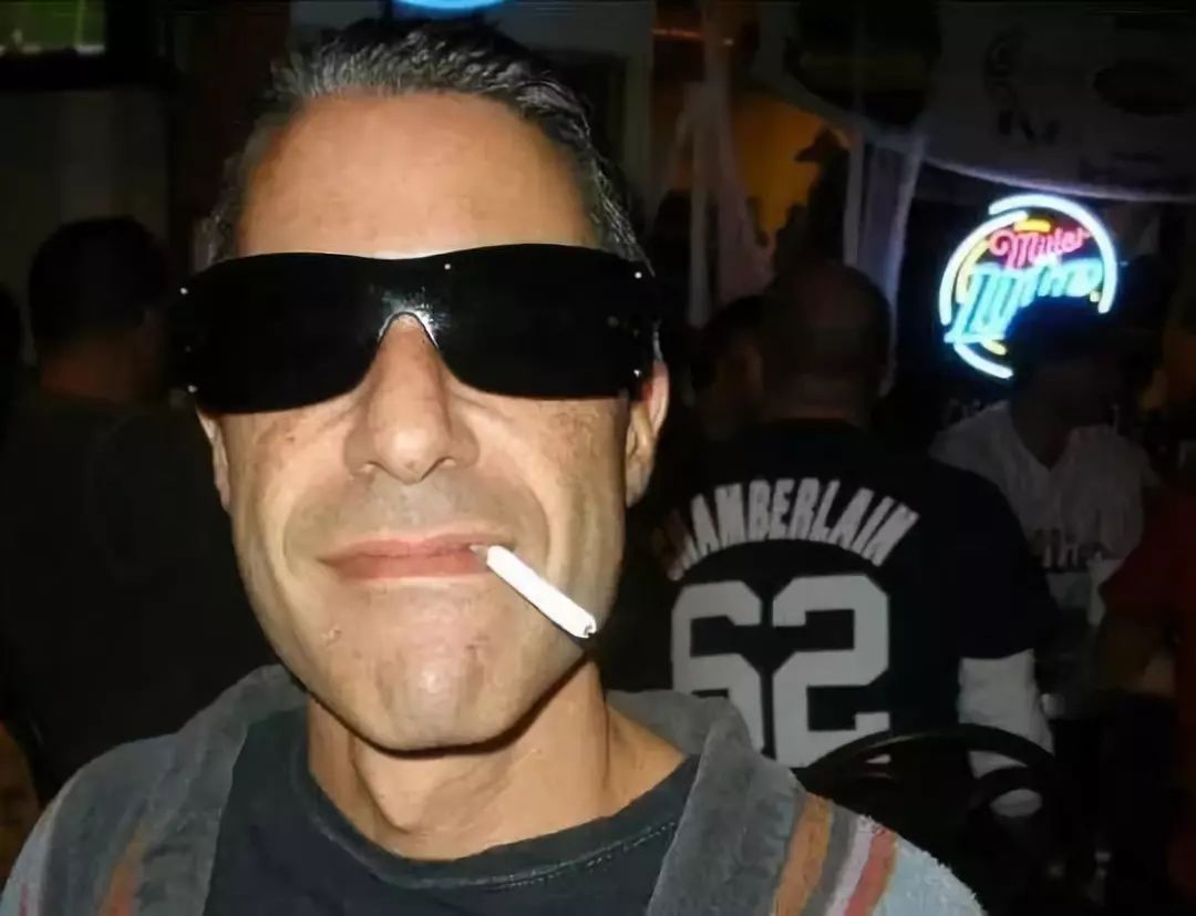 域名投资，Mike Mann.jpg